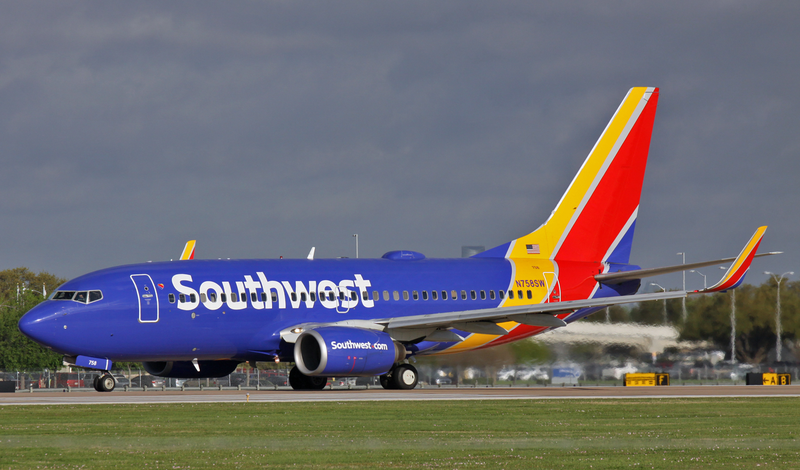 Boeing 737-7H4